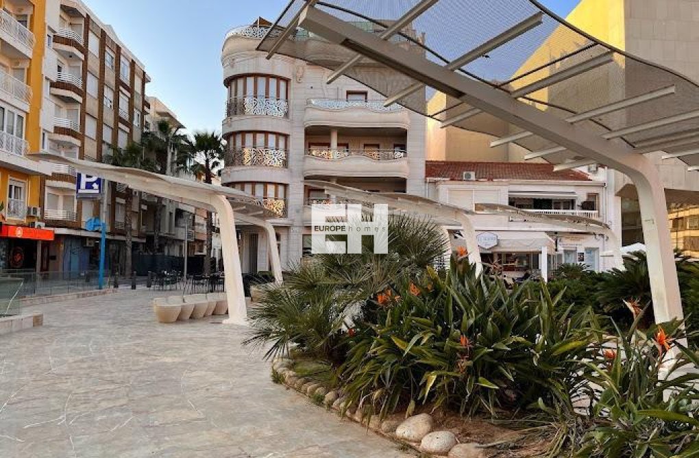 Revente - Appartement - Torrevieja - Centro