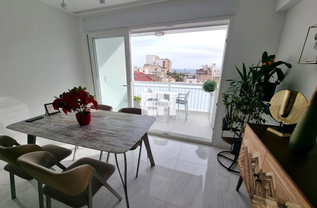 Revente - Appartement - Torrevieja - Centro