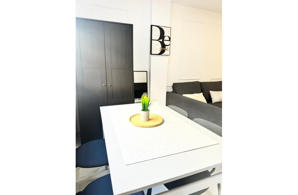 Revente - Appartement - Torrevieja - Centro