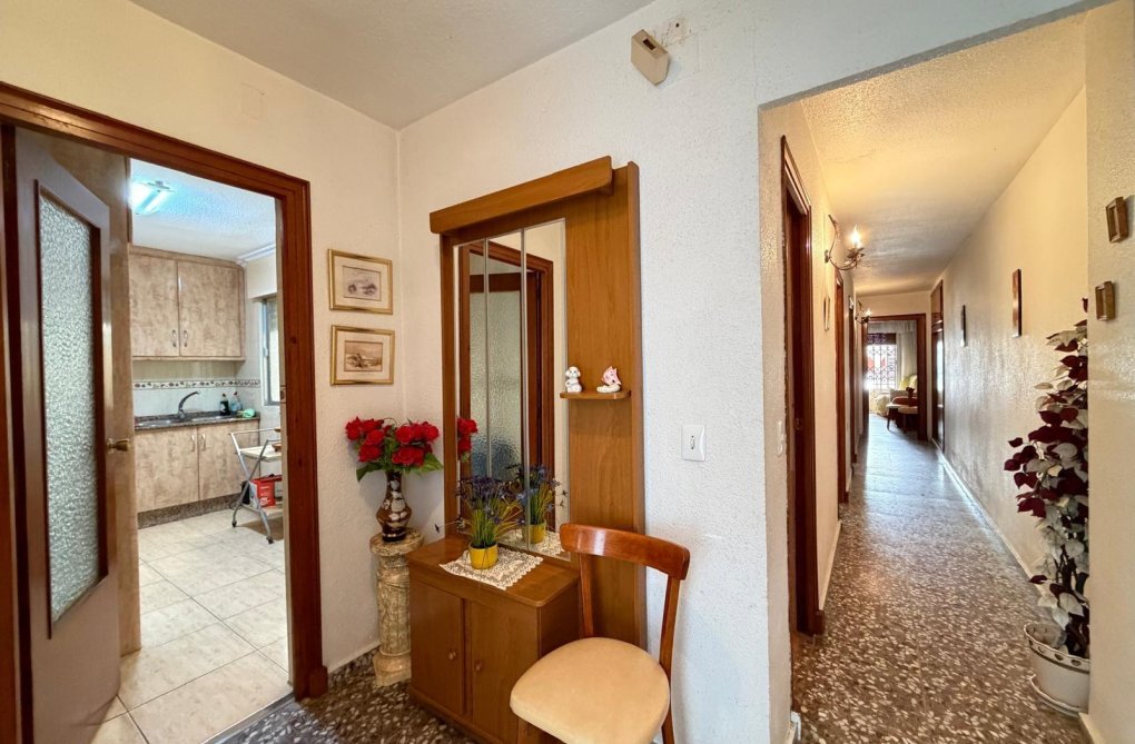 Revente - Appartement - Torrevieja - Las Piscinas Naturales