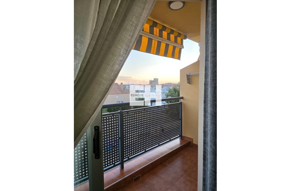 Revente - Appartement - Torrevieja - Nueva Torrevieja