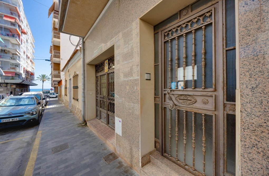 Revente - Appartement - Torrevieja - Paseo Maritimo