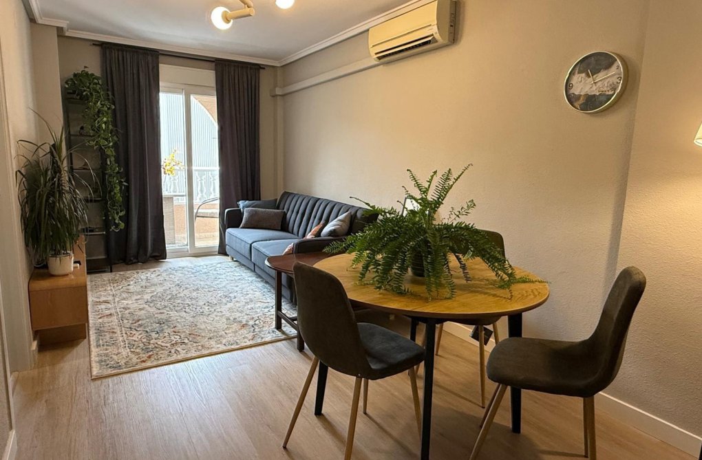 Revente - Appartement - Torrevieja - Playa del Cura