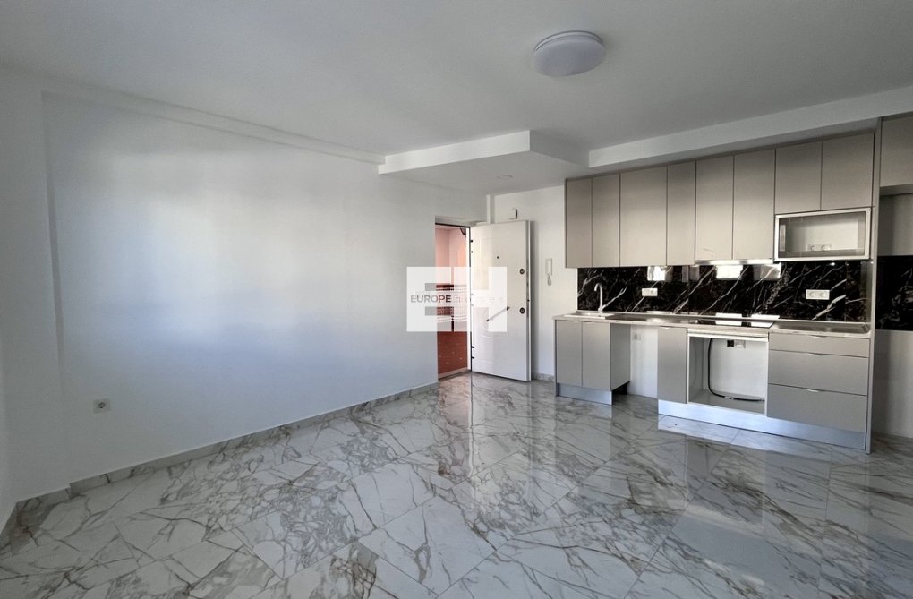 Revente - Appartement - Torrevieja - PLAYA LOS LOCOS