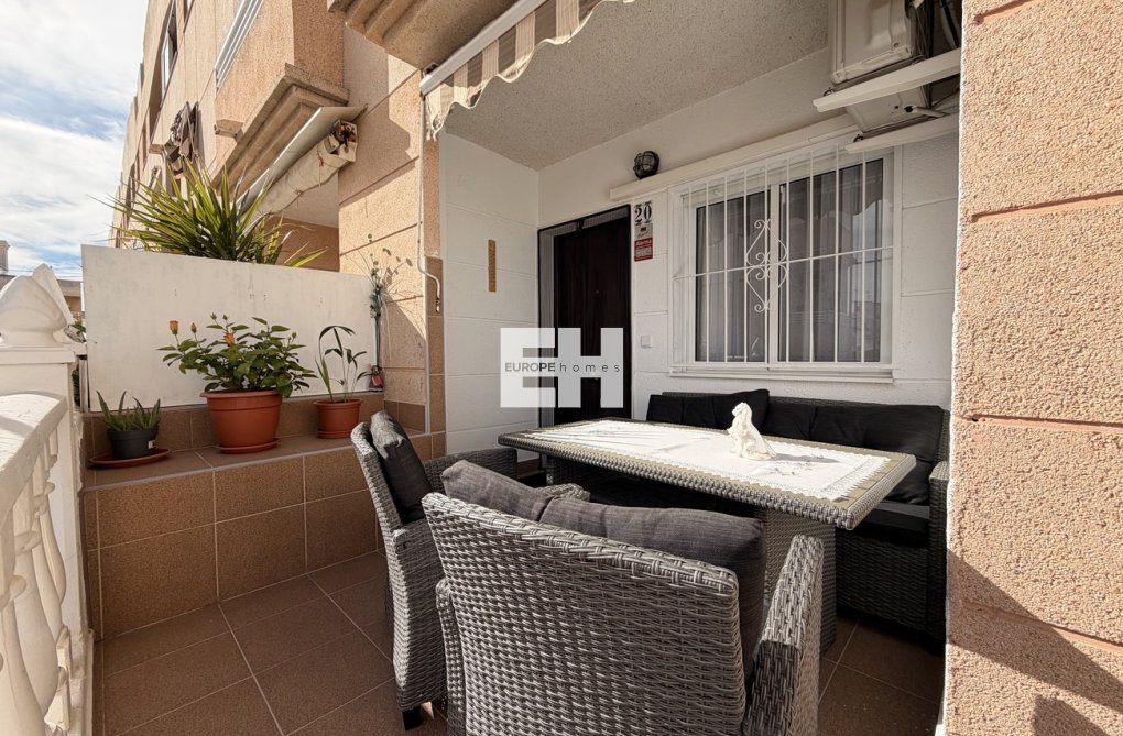 Revente - Appartement - Torrevieja - Urb. Calas Blancas III