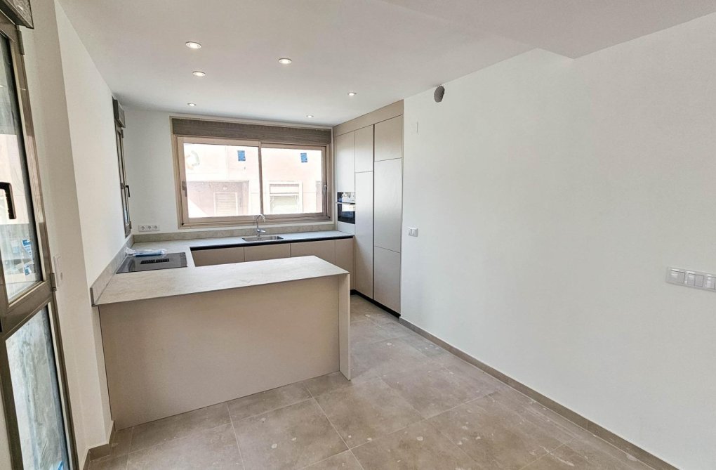 Revente - Penthouse - Torrevieja - Paseo Maritimo
