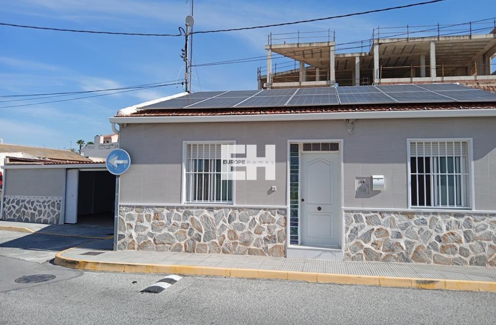 Revente - Semi Detached - Los Montesinos - PUEBLO CENTRO