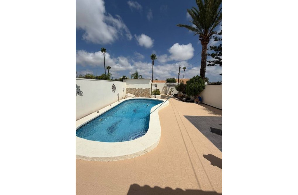 Revente - villa - Cabo Roig - Costa Blanca