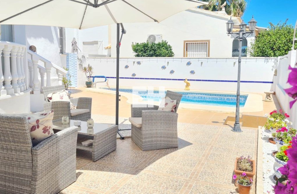 Revente - villa - Orihuela Costa - Costa Blanca