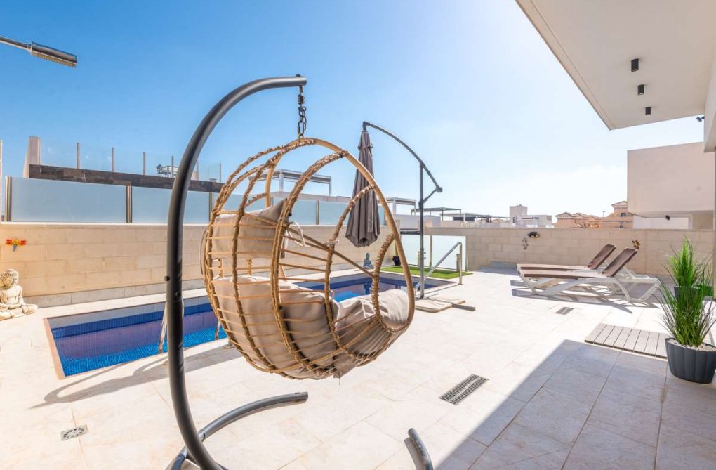Revente - villa - Orihuela Costa - Costa Blanca