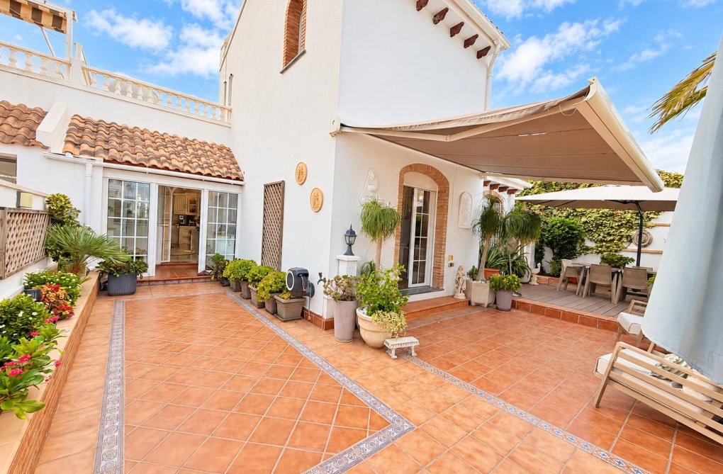 Revente - villa - Orihuela Costa - Costa Blanca