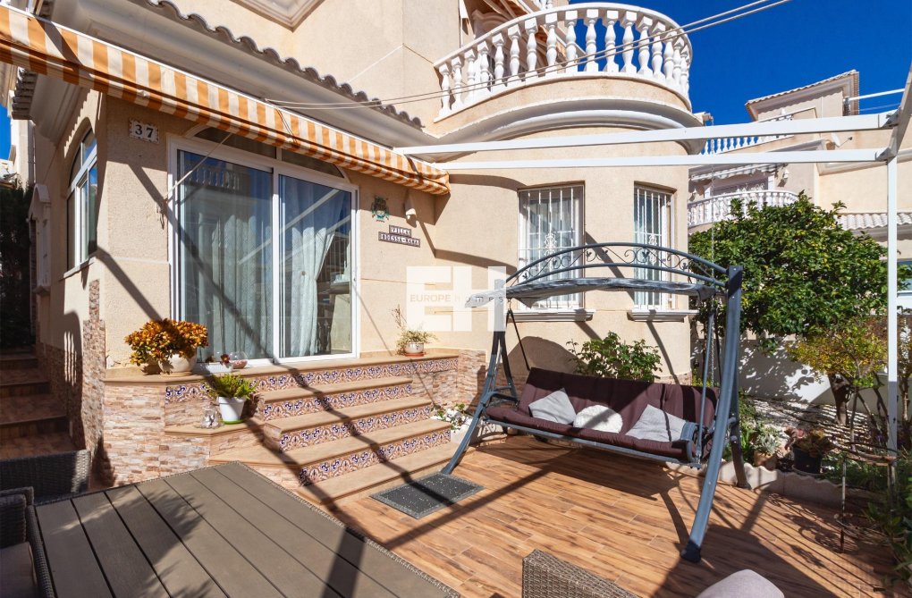 Revente - villa - Orihuela Costa - Los Almendros-la Florida