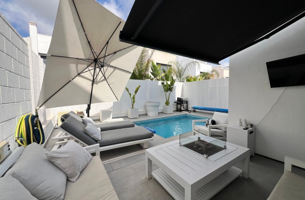Revente - villa - Orihuela Costa - Villamartín-las Filipinas