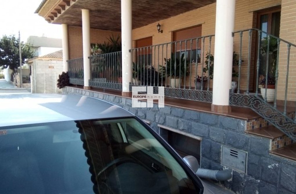 Revente - villa - Pilar de la Horadada - Costa Blanca