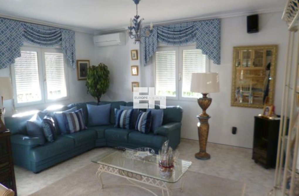 Revente - villa - Playa Flamenca - Costa Blanca
