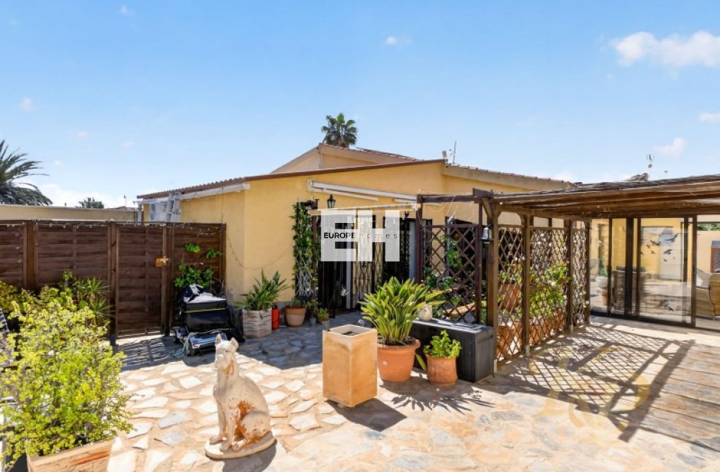 Revente - villa - Torrevieja - Costa Blanca