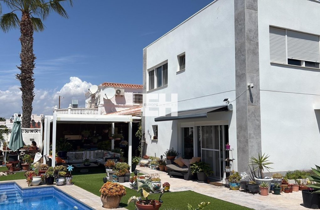 Revente - villa - Torrevieja - La Siesta - El Salado - Torreta