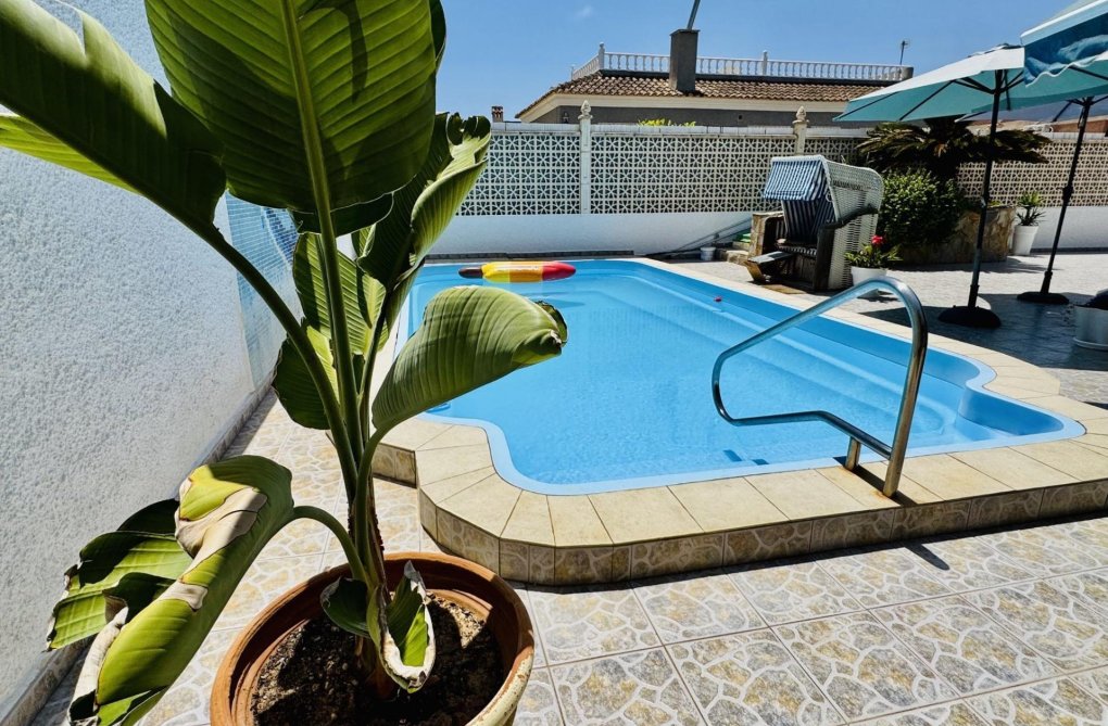 Revente - villa - Torrevieja - La Siesta - El Salado - Torreta