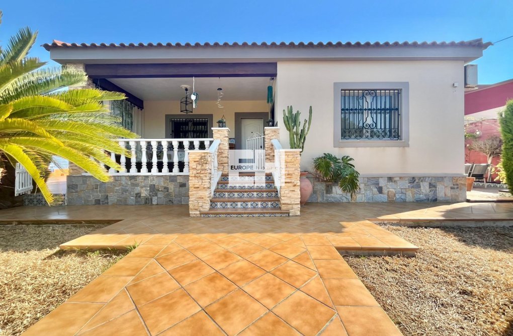 Revente - villa - Torrevieja - Los Balcones - Los Altos Del Edén