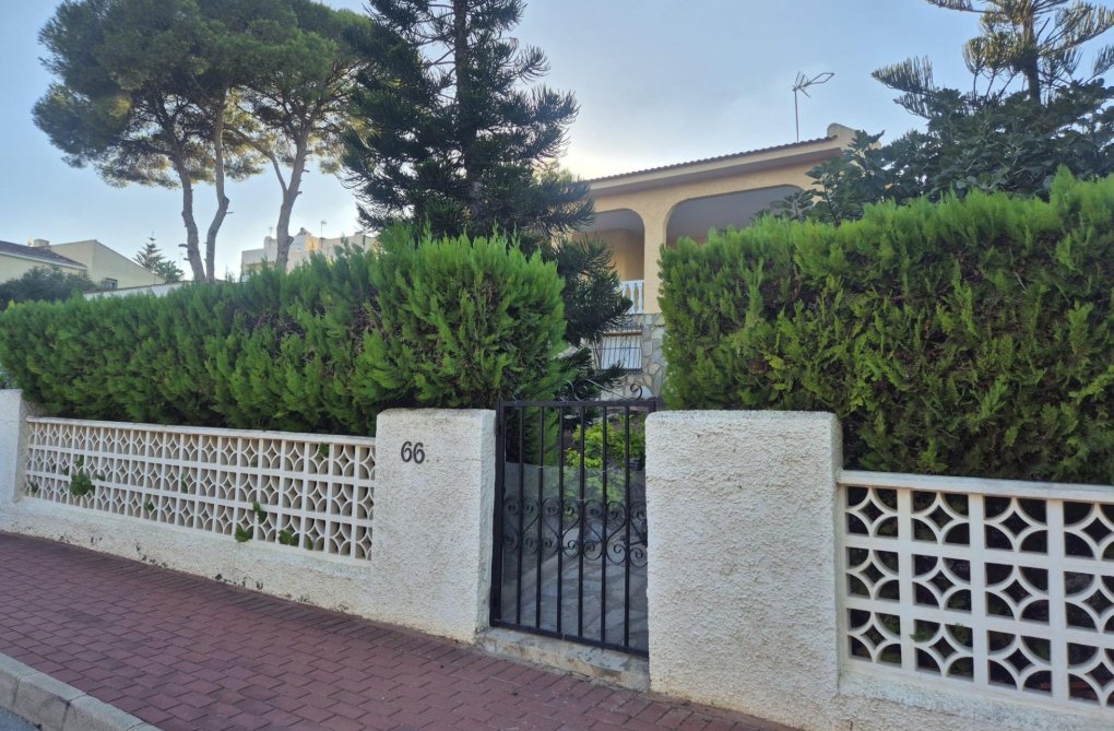 Revente - villa - Torrevieja - Los Balcones - Los Altos Del Edén
