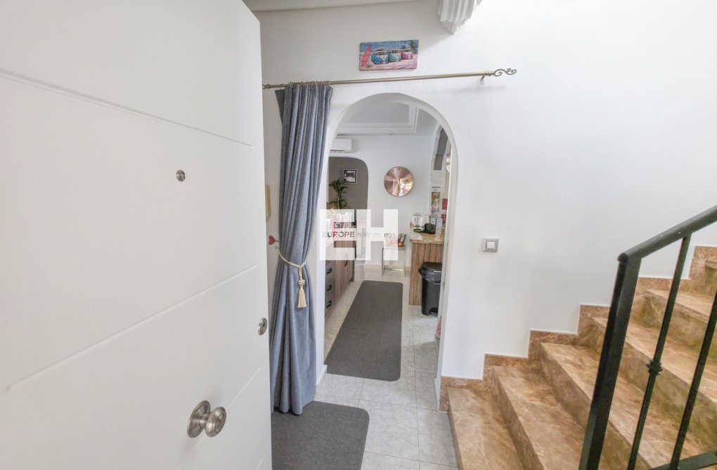Revente - villa - Villamartin - Costa Blanca