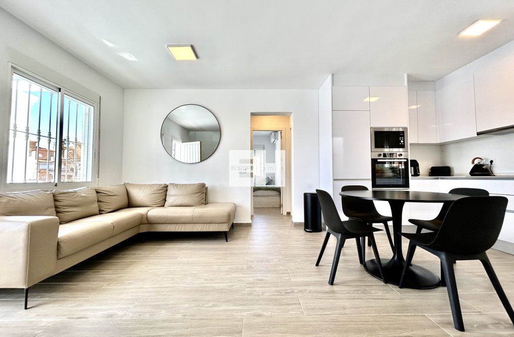 Revente - villa - Villamartin - Costa Blanca