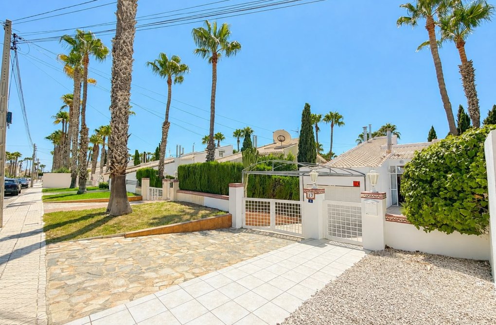 Revente - villa - Villamartin - Costa Blanca