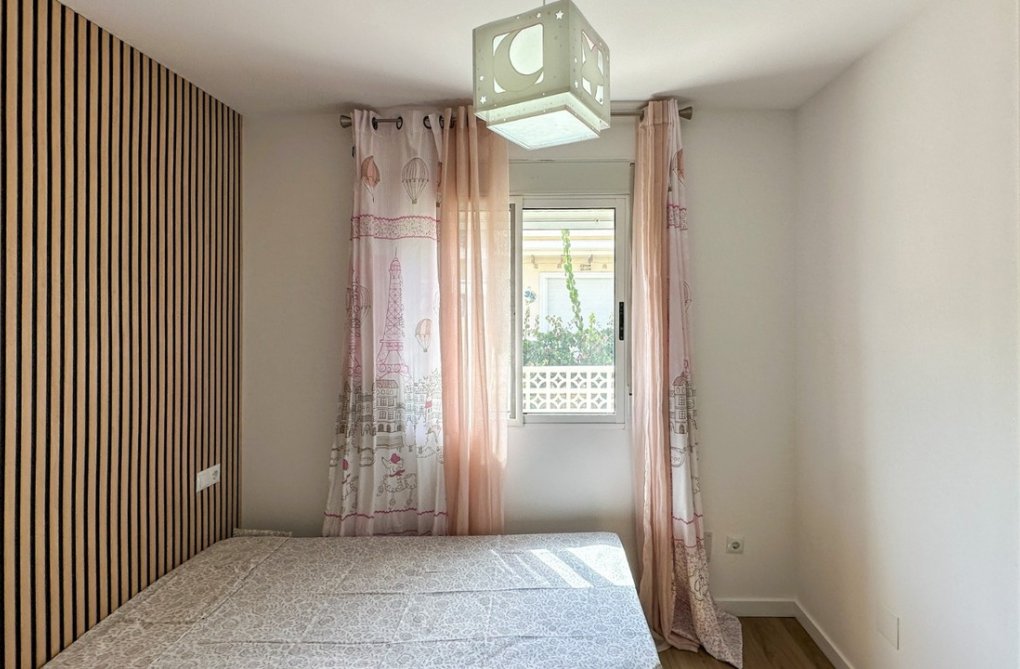 Revente - villa - Villamartin - Costa Blanca