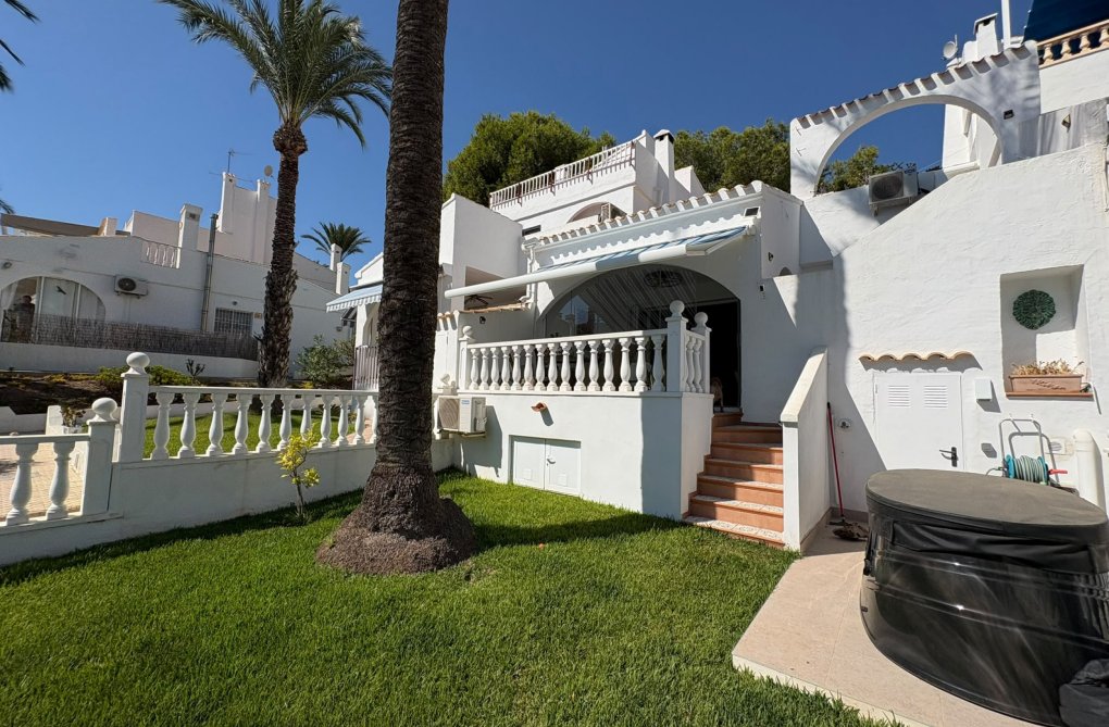 Revente - villa - Villamartin - Costa Blanca