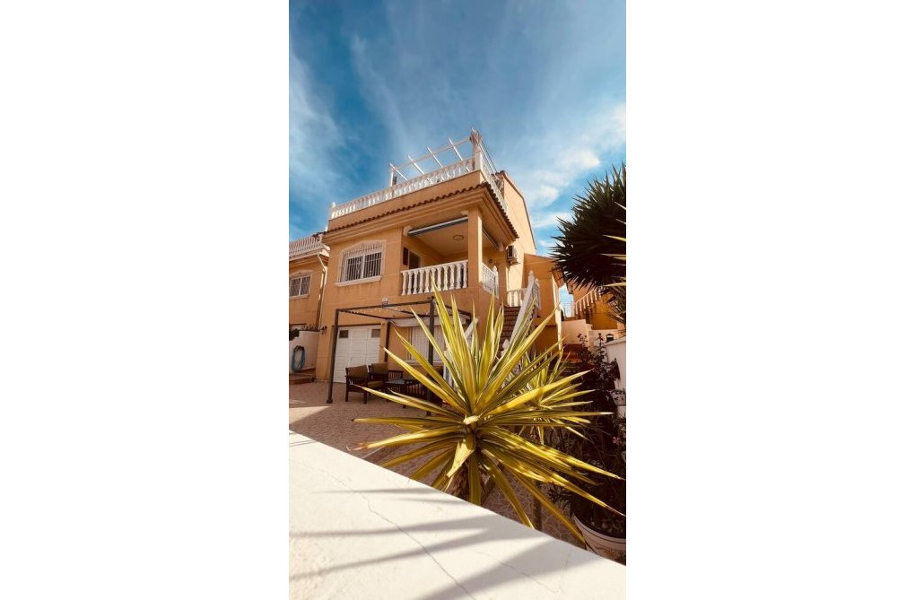 Revente - villa - Villamartin - Costa Blanca