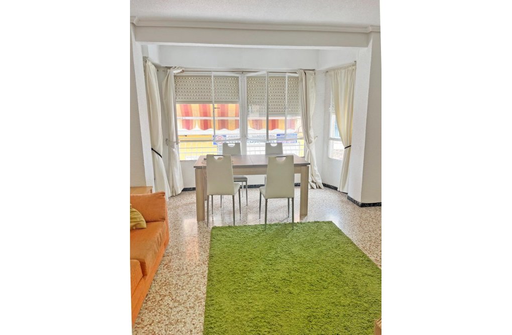 Segunda mano - Apartamento  - Guardamar del Segura - Centro