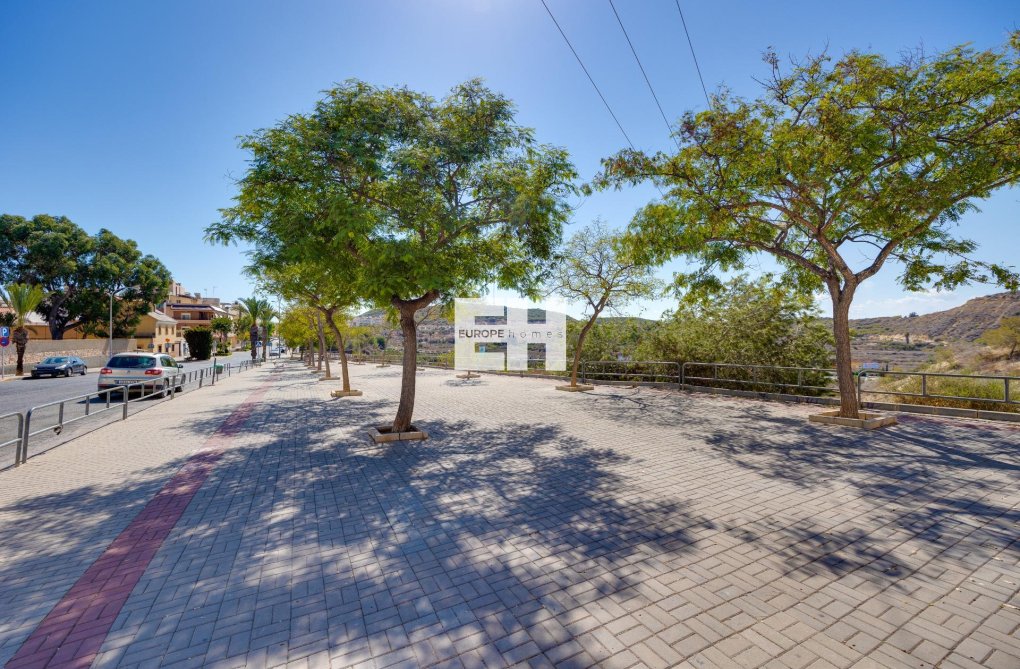 Segunda mano - Apartamento  - Guardamar del Segura - Pueblo