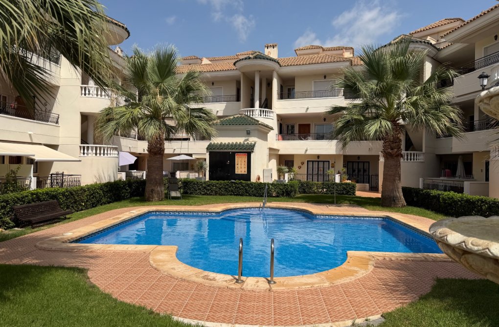 Segunda mano - Apartamento  - Jacarilla - Inland