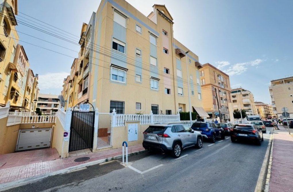 Segunda mano - Apartamento  - La Mata - Costa Blanca