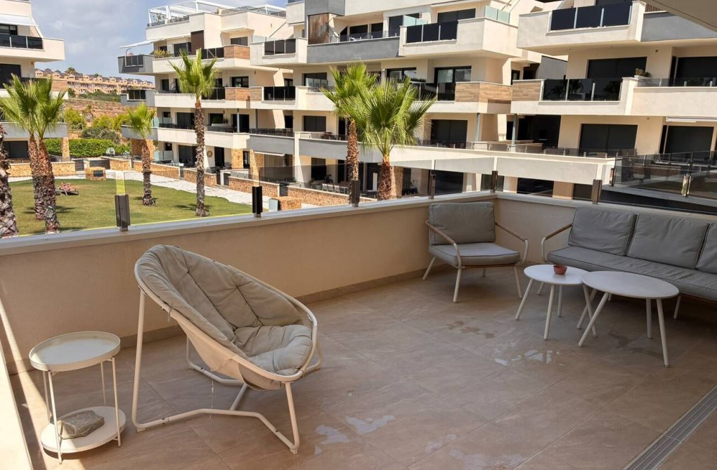 Segunda mano - Apartamento  - Los Almendros (Orihuela-Costa) - Costa Blanca