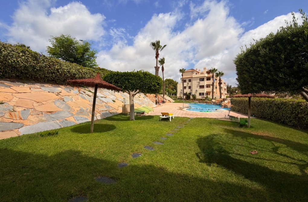 Segunda mano - Apartamento  - Orihuela Costa - Las Ramblas