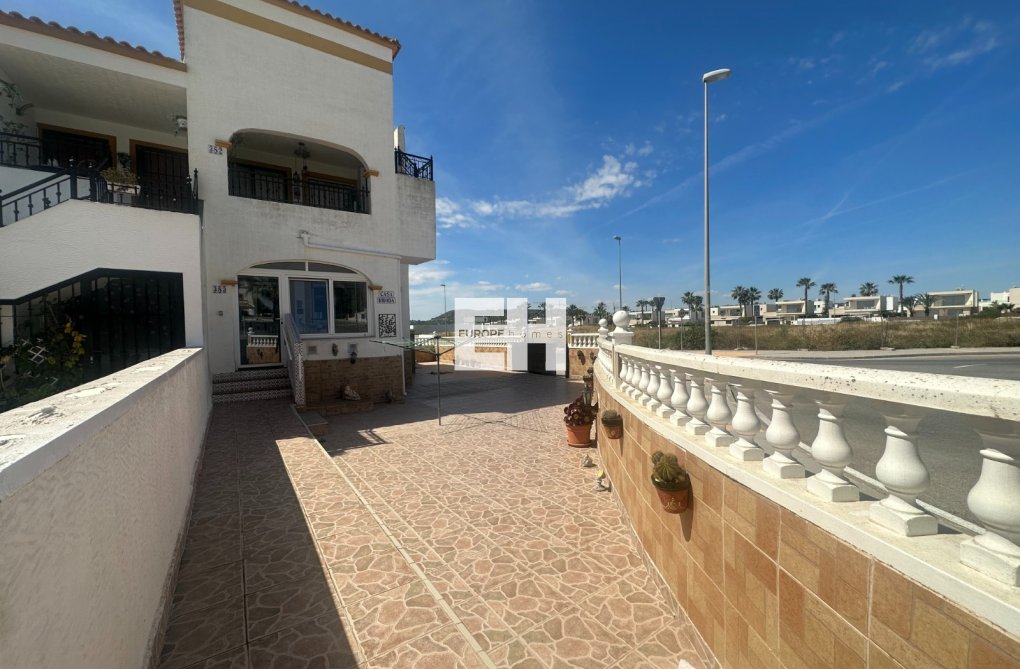 Segunda mano - Apartamento  - Orihuela - Inland