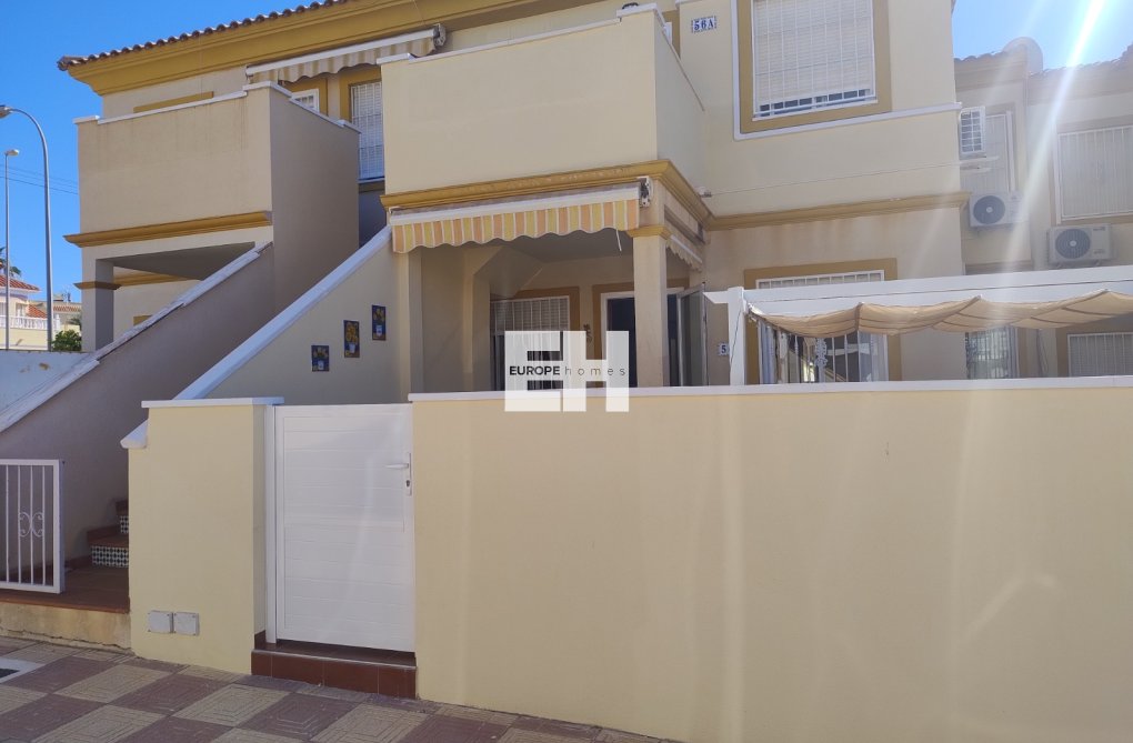 Segunda mano - Apartamento  - Orihuela - Inland