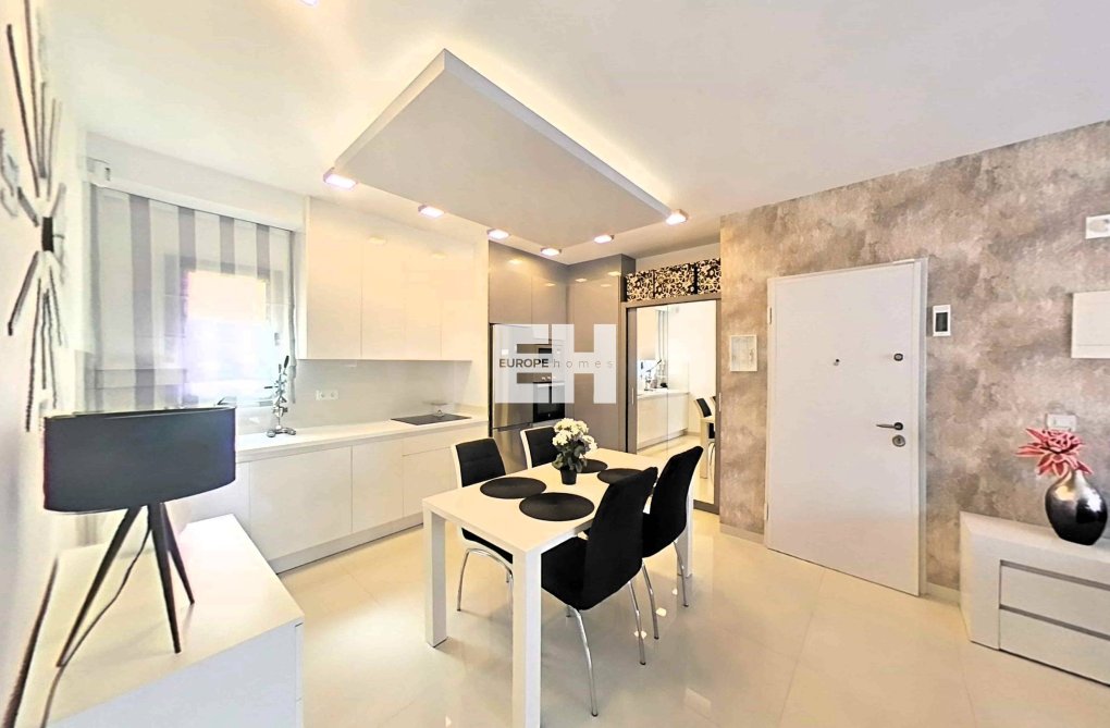 Segunda mano - Apartamento  - Pilar de la Horadada - La Torre De La Horadada