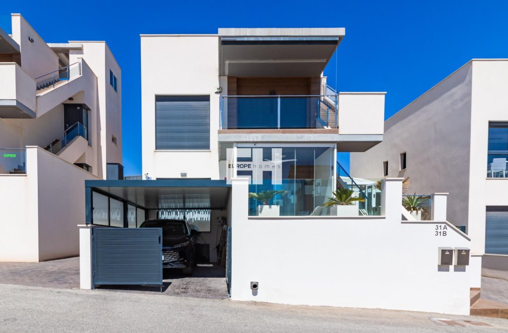 Segunda mano - Apartamento  - San Miguel de Salinas - Bellavista