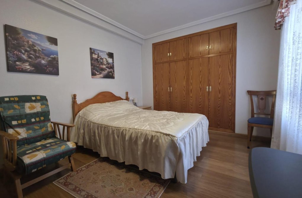 Segunda mano - Apartamento  - Torrevieja - Acequion