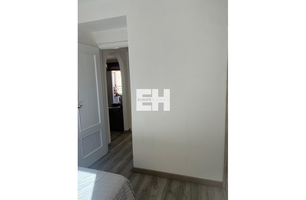 Segunda mano - Apartamento  - Torrevieja - Centro