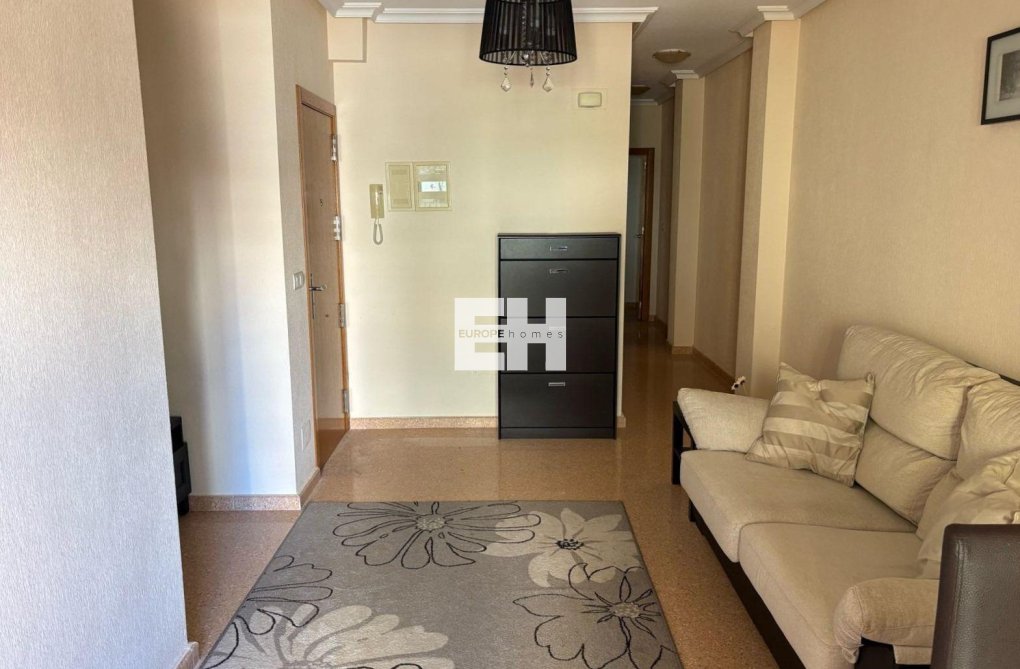 Segunda mano - Apartamento  - Torrevieja - Centro