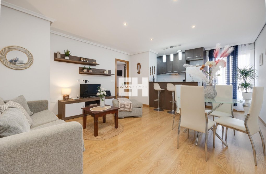 Segunda mano - Apartamento  - Torrevieja - Centro