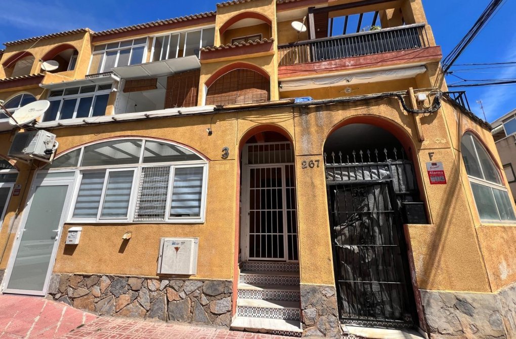 Segunda mano - Apartamento  - Torrevieja - Centro