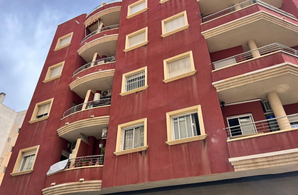 Segunda mano - Apartamento  - Torrevieja - Centro