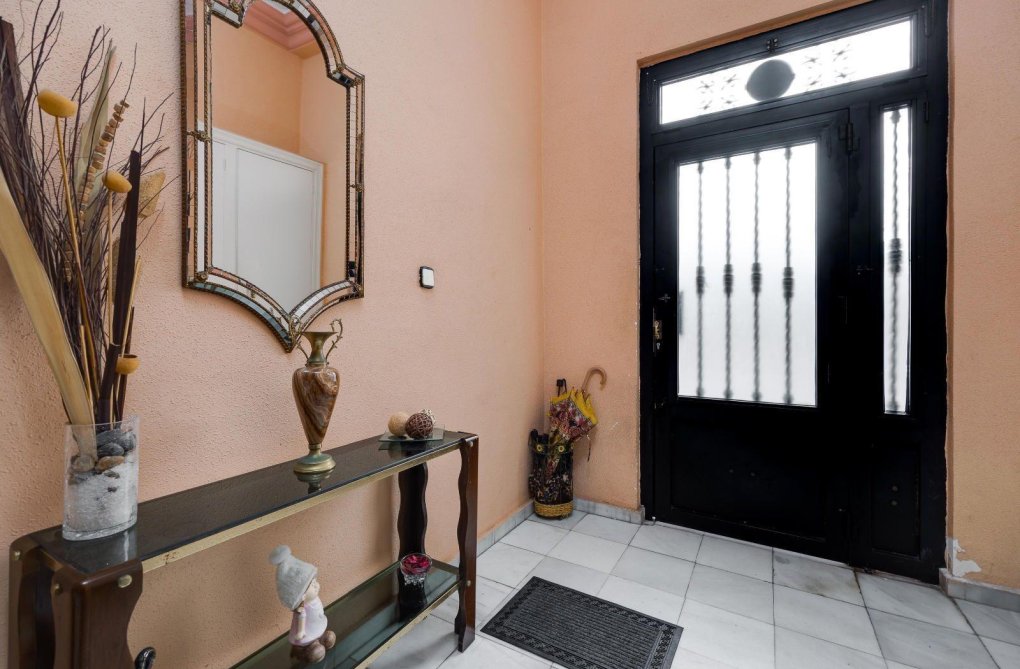 Segunda mano - Apartamento  - Torrevieja - Centro