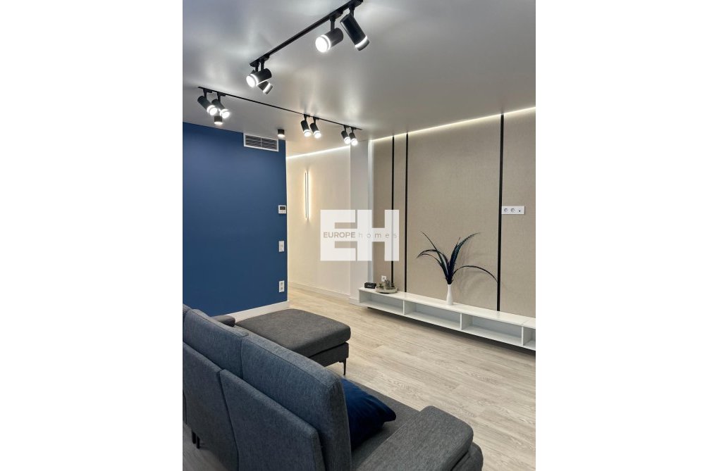 Segunda mano - Apartamento  - Torrevieja - El Acequión - Los Náufragos