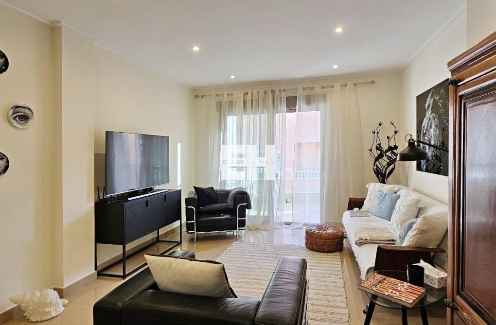 Segunda mano - Apartamento  - Torrevieja - Estacion De Autobuses