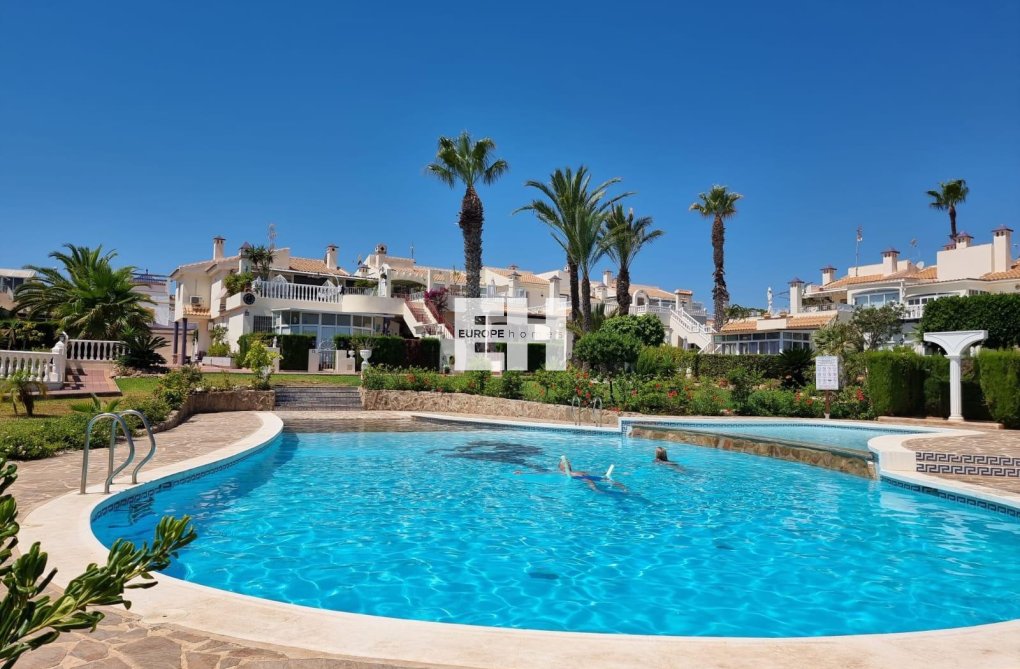 Segunda mano - Apartamento  - Torrevieja - Los Balcones - Los Altos Del Edén